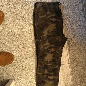 American Eagle NXT level flex camo jogger pant